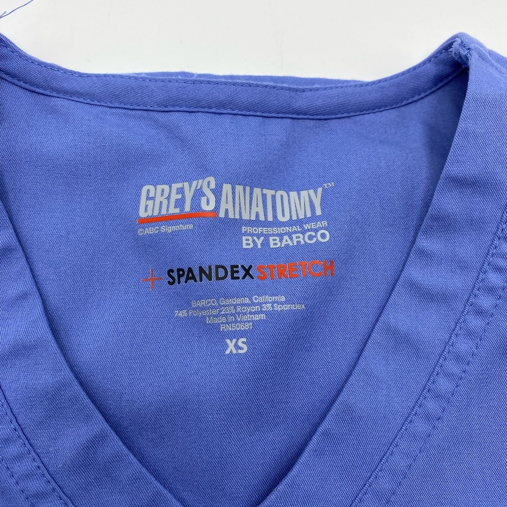 Gently used scrub set